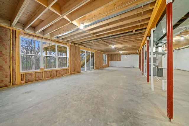 $749,900 | 8556 Carberry Lane, Roscoe, IL 61073