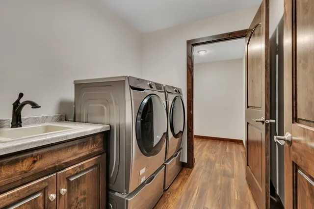 $410,000 | 101 Barry Loop Northwest, Richmond, MN 56368