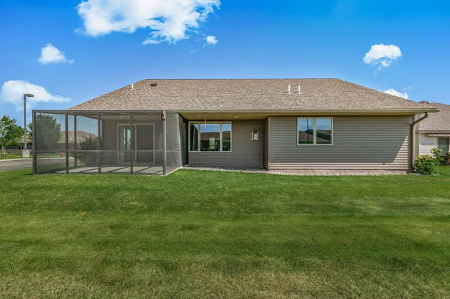 $410,000 | 101 Barry Loop Northwest, Richmond, MN 56368
