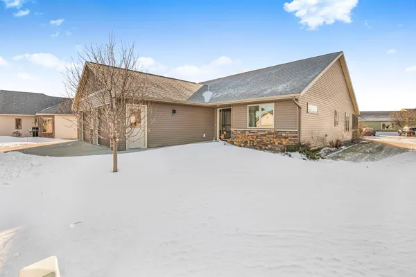 $399,900 | 101 Barry Loop Northwest, Richmond, MN 56368