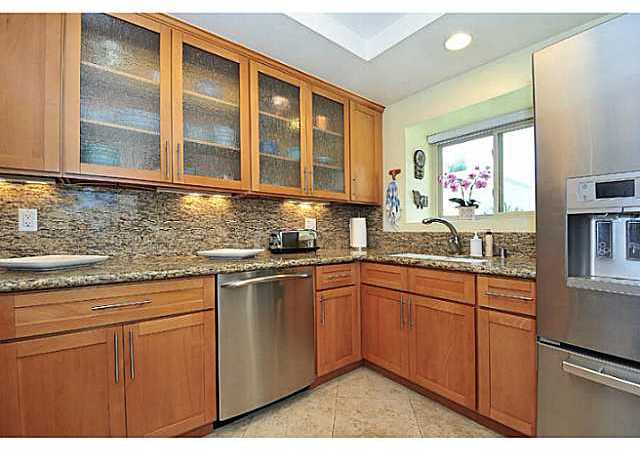 6385 Rancho Mission Road, Unit 3 San Diego, CA 92108 - Photo 7 of 18 Bright and sunny.