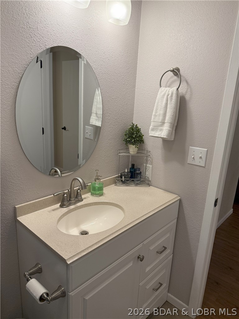 5499 3 Seasons Road, Unit F5 Osage Beach, MO 65065 - Photo 4 of 20