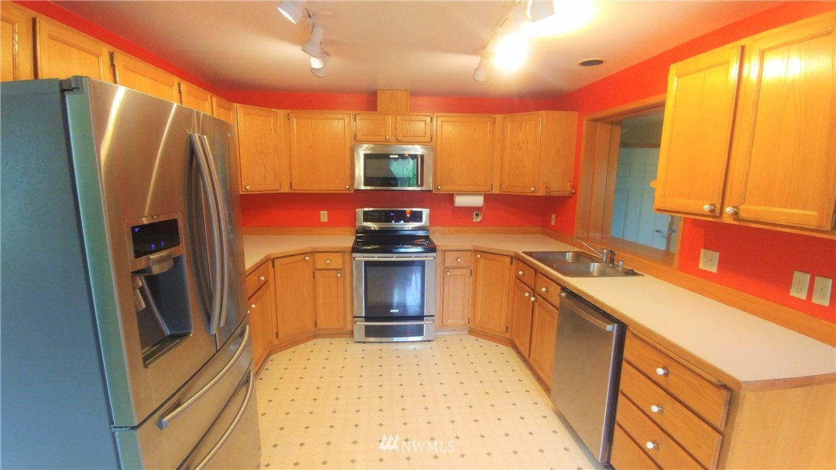 223 Spencer Road Sequim, WA 98382 - Photo 14 of 24