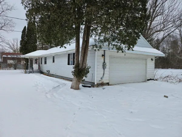 $85,000 | 11396 North Saginaw Road, Clio, MI 48420