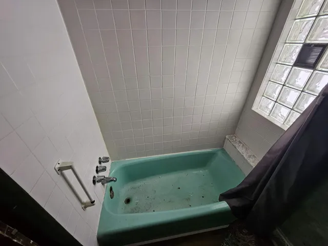 $100,000 | 11396 North Saginaw Road, Clio, MI 48420