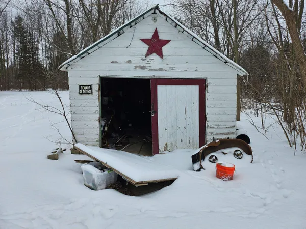 $85,000 | 11396 North Saginaw Road, Clio, MI 48420
