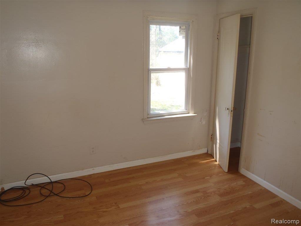 11413 Evergreen Road Detroit, MI 48228 - Photo 13 of 18 04-27-2012_HAM 477.JPG