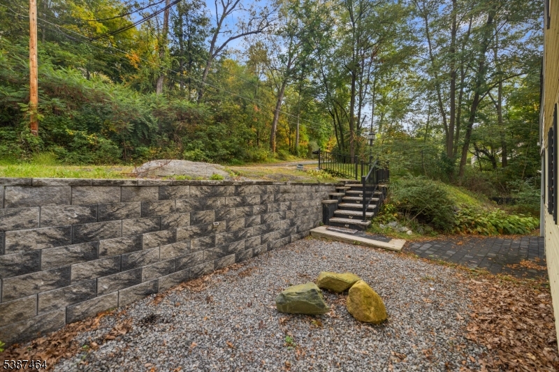 66 West Shore Drive Vernon, NJ 07462 - Photo 21 of 40