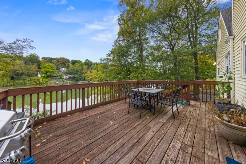 66 West Shore Drive Vernon, NJ 07462 - Photo 24 of 40