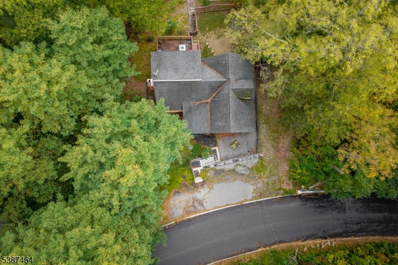 66 West Shore Drive Vernon, NJ 07462 - Photo 27 of 40