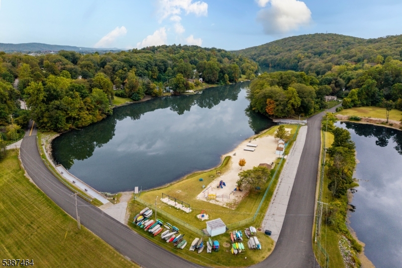 66 West Shore Drive Vernon, NJ 07462 - Photo 33 of 40