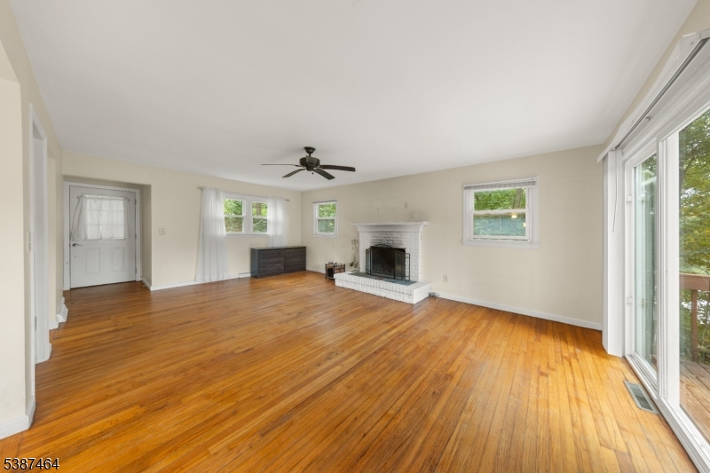 66 West Shore Drive Vernon, NJ 07462 - Photo 7 of 40