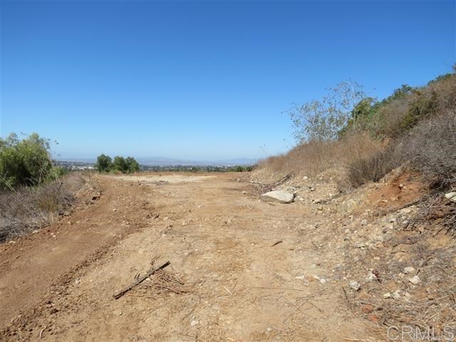 Edgehill Rd Vista Vista, CA 92084 - Photo 5 of 20 Gallery Image 5