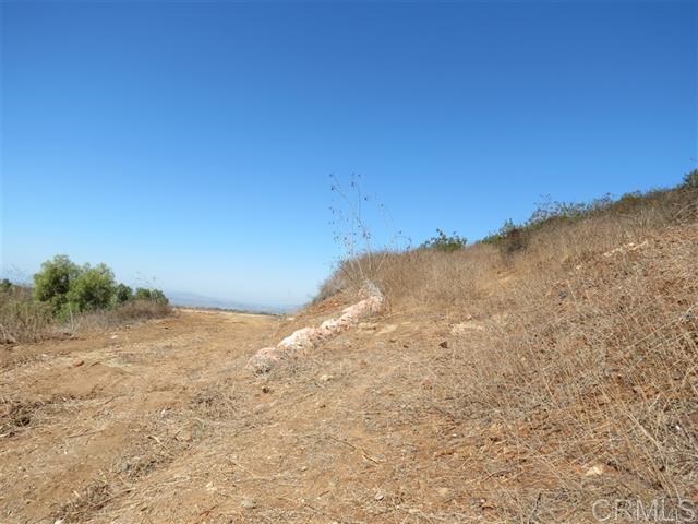 Edgehill Rd Vista Vista, CA 92084 - Photo 9 of 20 Gallery Image 9