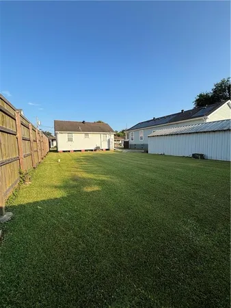 $1,300 | 815 Lebeau Street, Arabi, LA 70032