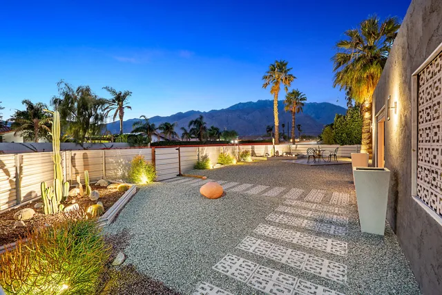 $3,950 | 2222 East Via Escuela, Palm Springs, CA 92262