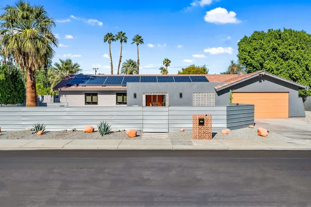 $3,950 | 2222 East Via Escuela, Palm Springs, CA 92262