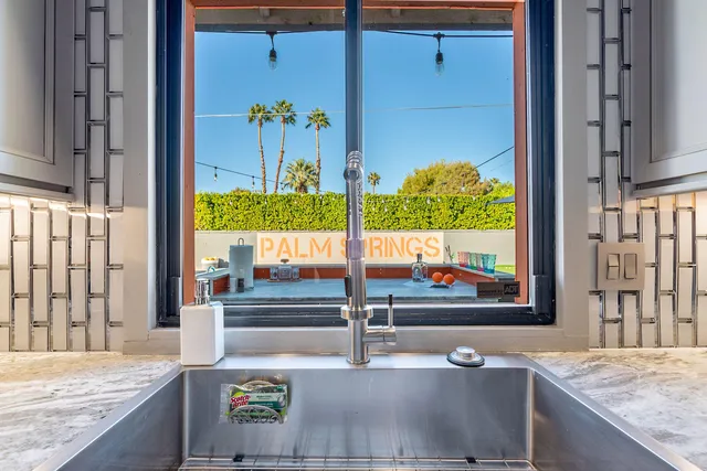 $3,950 | 2222 East Via Escuela, Palm Springs, CA 92262