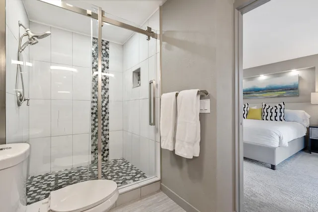 $3,950 | 2222 East Via Escuela, Palm Springs, CA 92262