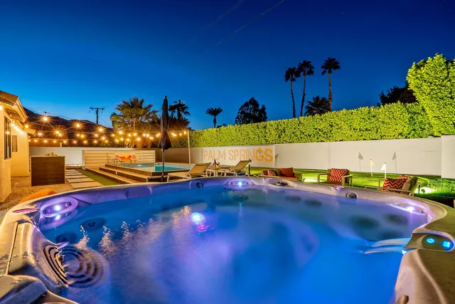 $3,950 | 2222 East Via Escuela, Palm Springs, CA 92262