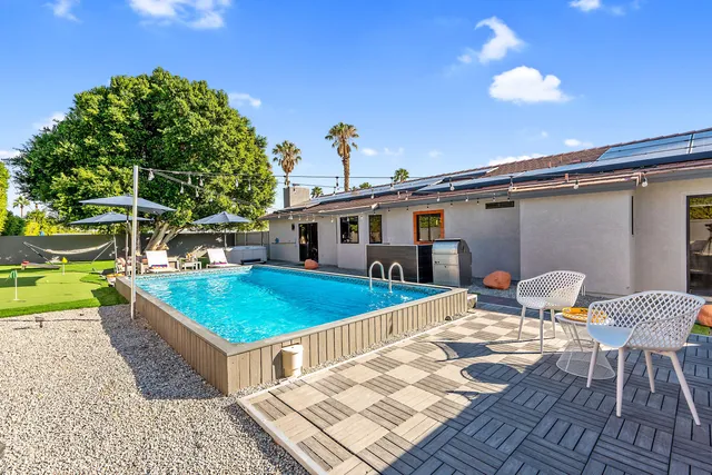 $3,950 | 2222 East Via Escuela, Palm Springs, CA 92262
