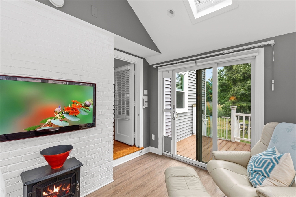45 Hurlcroft Road Milton, MA 02186 - Photo 8 of 27 Gallery Image 8