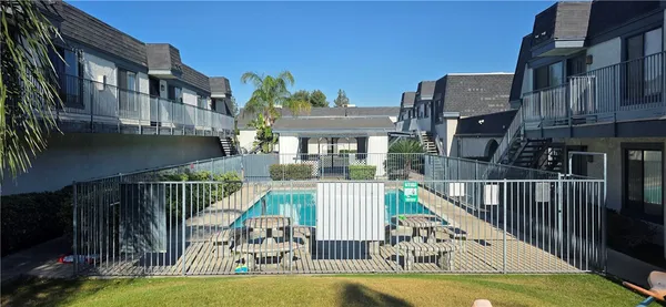 $1,650 | 1319 Oakwood Drive West, Unit 12, San Bernardino, CA 92405