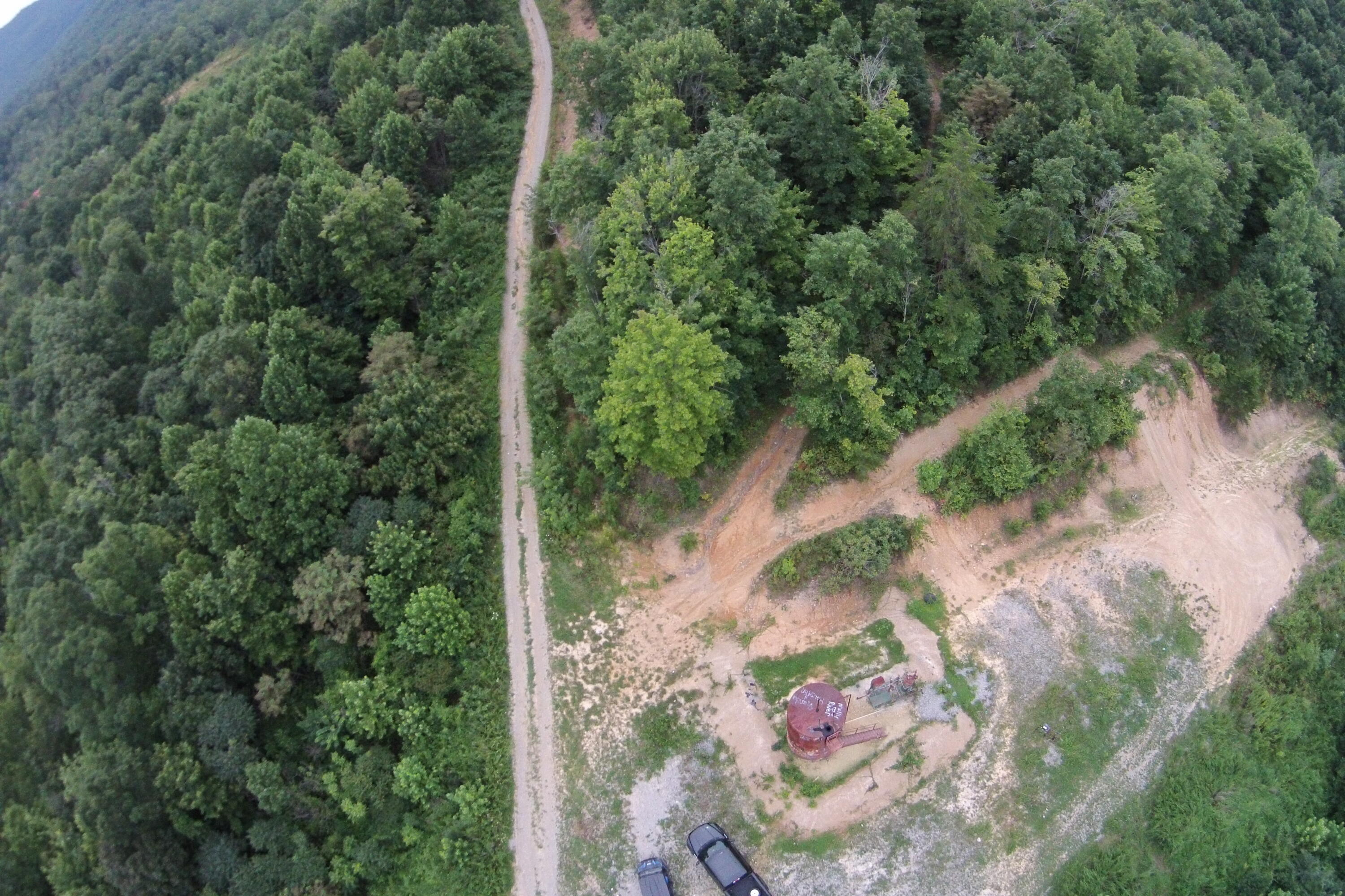 1 Straight Fork Road, Unit TRACT 1 Huntsville, TN 37756 - Photo 3 of 25 Aerial View Oil Well
