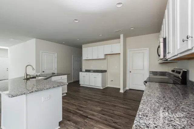 $2,240 | 3329 Osceola Lane, Charlotte, NC 28269