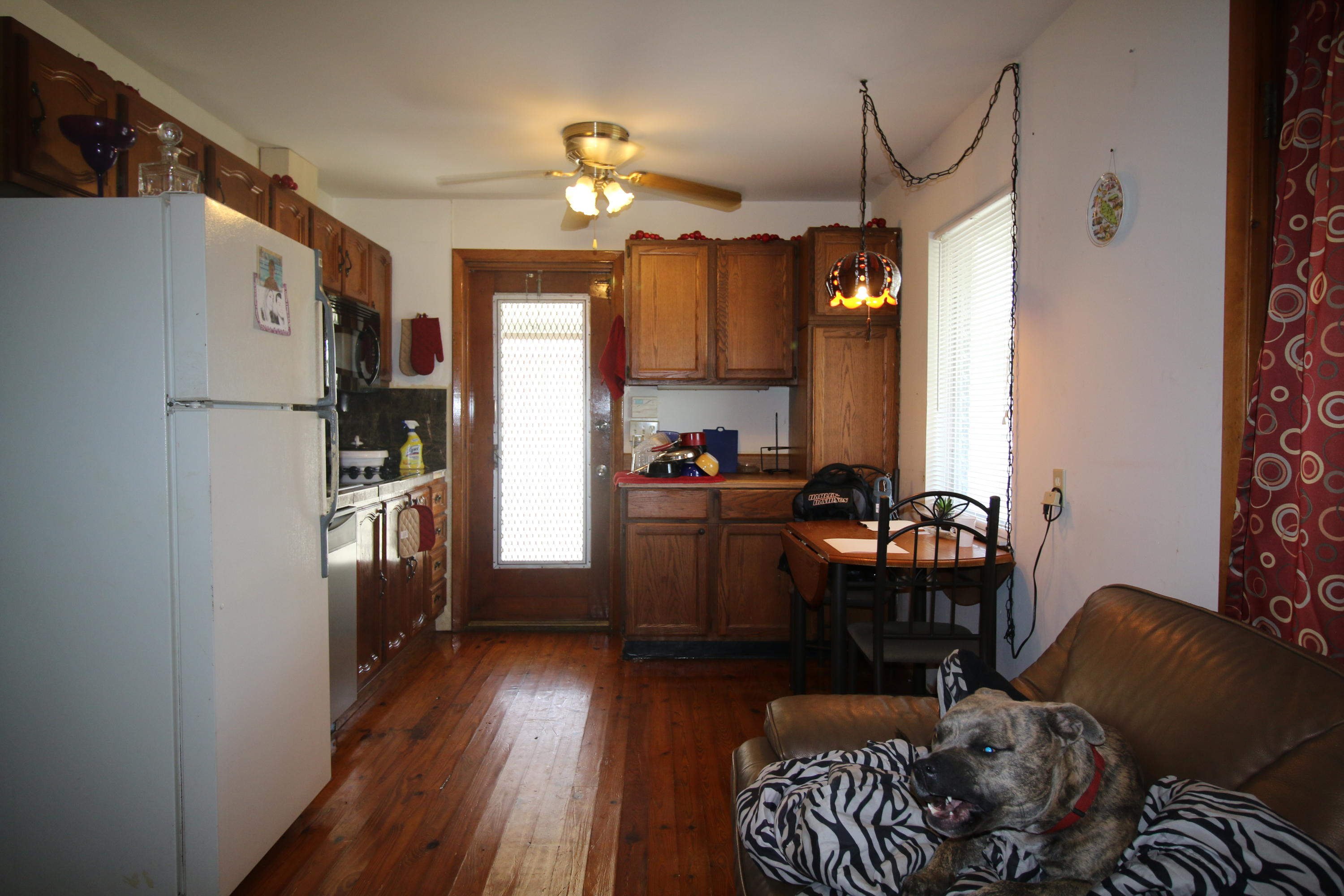 7917 Terrace Road Lantana, FL 33462 - Photo 3 of 16 Check out that shinny real wood floor