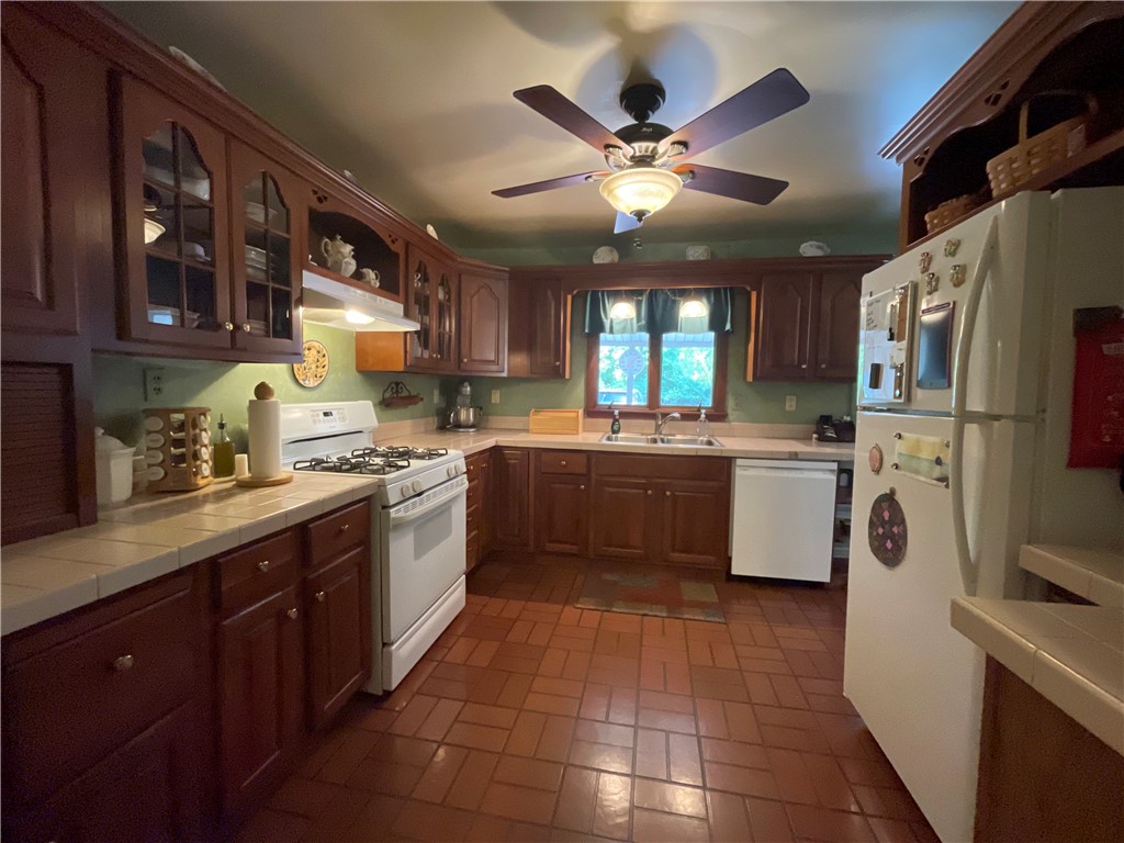 114 State Street Seneca Falls, NY 13148 - Photo 10 of 28