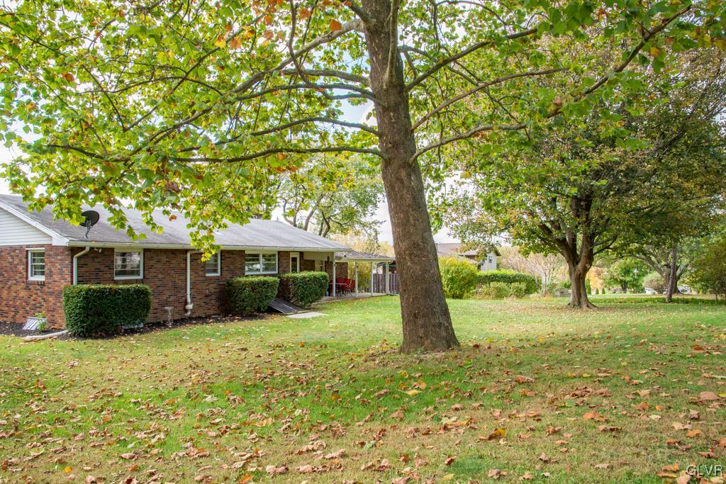 159 Gallagher Road Whitehall, PA 18052 - Photo 5 of 14 Gallery Image 5