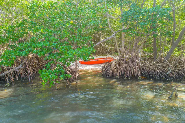 $4,900,000 | 23 Northeast MacArthur Boulevard, Stuart, FL 34996