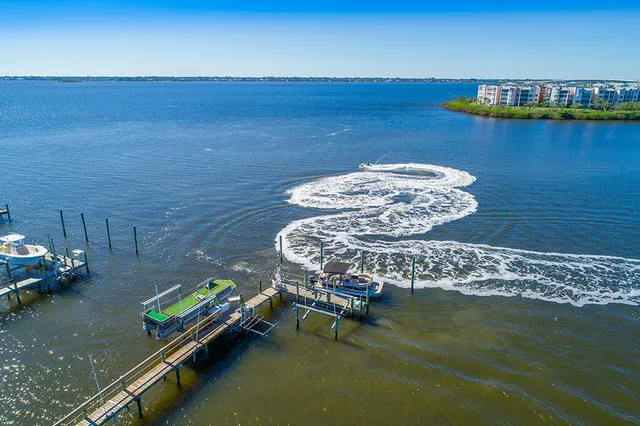 $4,900,000 | 23 Northeast MacArthur Boulevard, Stuart, FL 34996