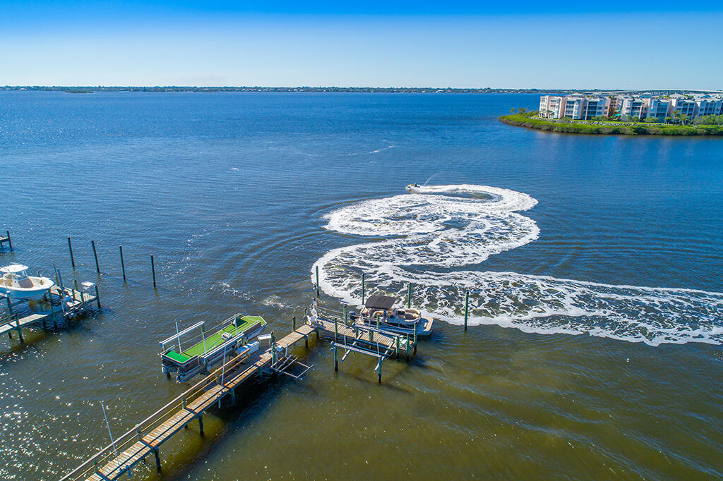 23 Northeast MacArthur Boulevard Stuart, FL 34996 - Photo 11 of 115 013