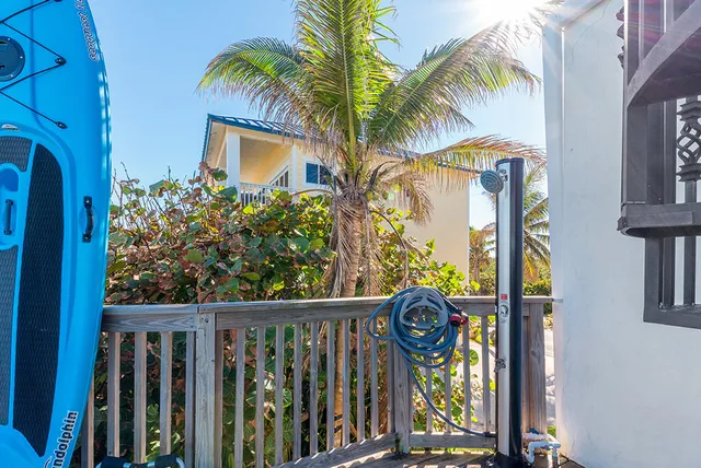 $4,900,000 | 23 Northeast MacArthur Boulevard, Stuart, FL 34996