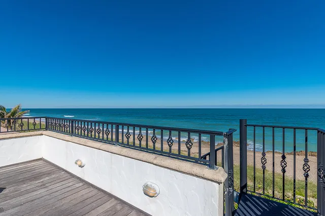 $4,900,000 | 23 Northeast MacArthur Boulevard, Stuart, FL 34996