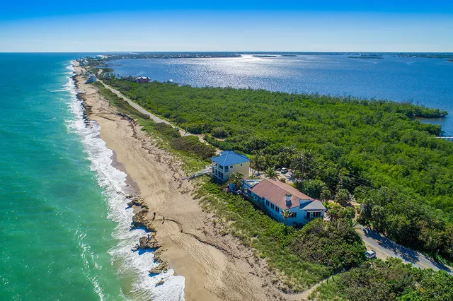 $4,900,000 | 23 Northeast MacArthur Boulevard, Stuart, FL 34996