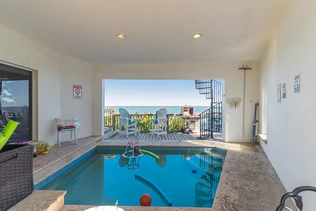 $4,900,000 | 23 Northeast MacArthur Boulevard, Stuart, FL 34996