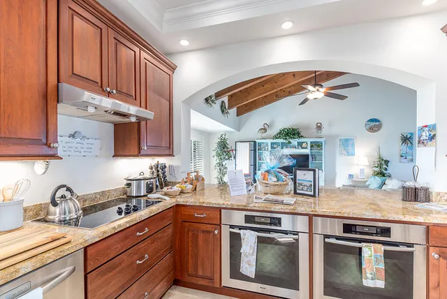 $4,900,000 | 23 Northeast MacArthur Boulevard, Stuart, FL 34996