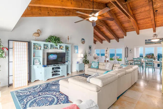 $4,900,000 | 23 Northeast MacArthur Boulevard, Stuart, FL 34996