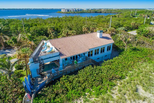 $4,900,000 | 23 Northeast MacArthur Boulevard, Stuart, FL 34996