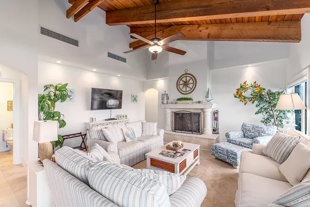 $4,900,000 | 23 Northeast MacArthur Boulevard, Stuart, FL 34996