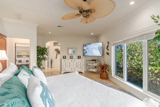 $4,900,000 | 23 Northeast MacArthur Boulevard, Stuart, FL 34996