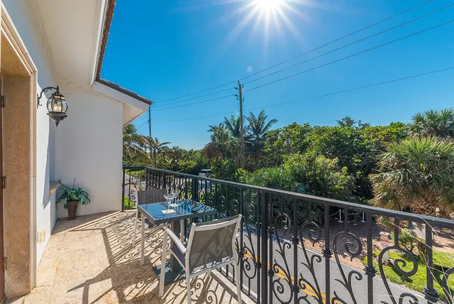 $4,900,000 | 23 Northeast MacArthur Boulevard, Stuart, FL 34996