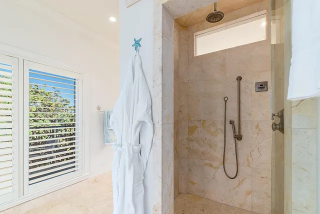 $4,900,000 | 23 Northeast MacArthur Boulevard, Stuart, FL 34996