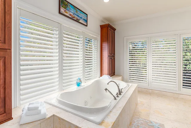 $4,900,000 | 23 Northeast MacArthur Boulevard, Stuart, FL 34996