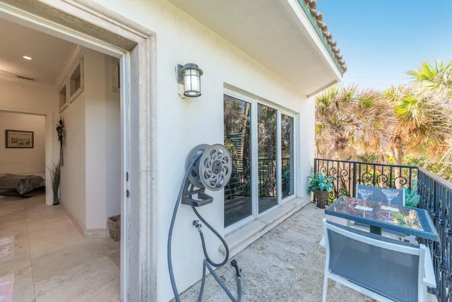 $4,900,000 | 23 Northeast MacArthur Boulevard, Stuart, FL 34996