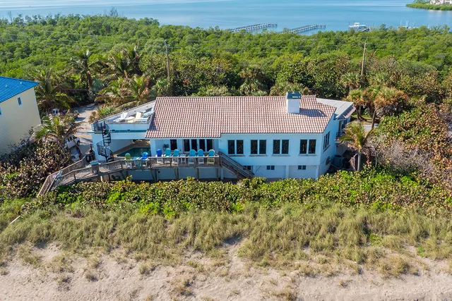 $4,900,000 | 23 Northeast MacArthur Boulevard, Stuart, FL 34996