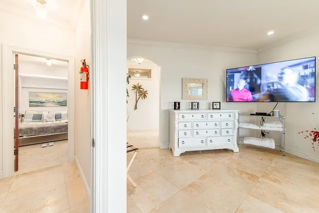 $4,900,000 | 23 Northeast MacArthur Boulevard, Stuart, FL 34996